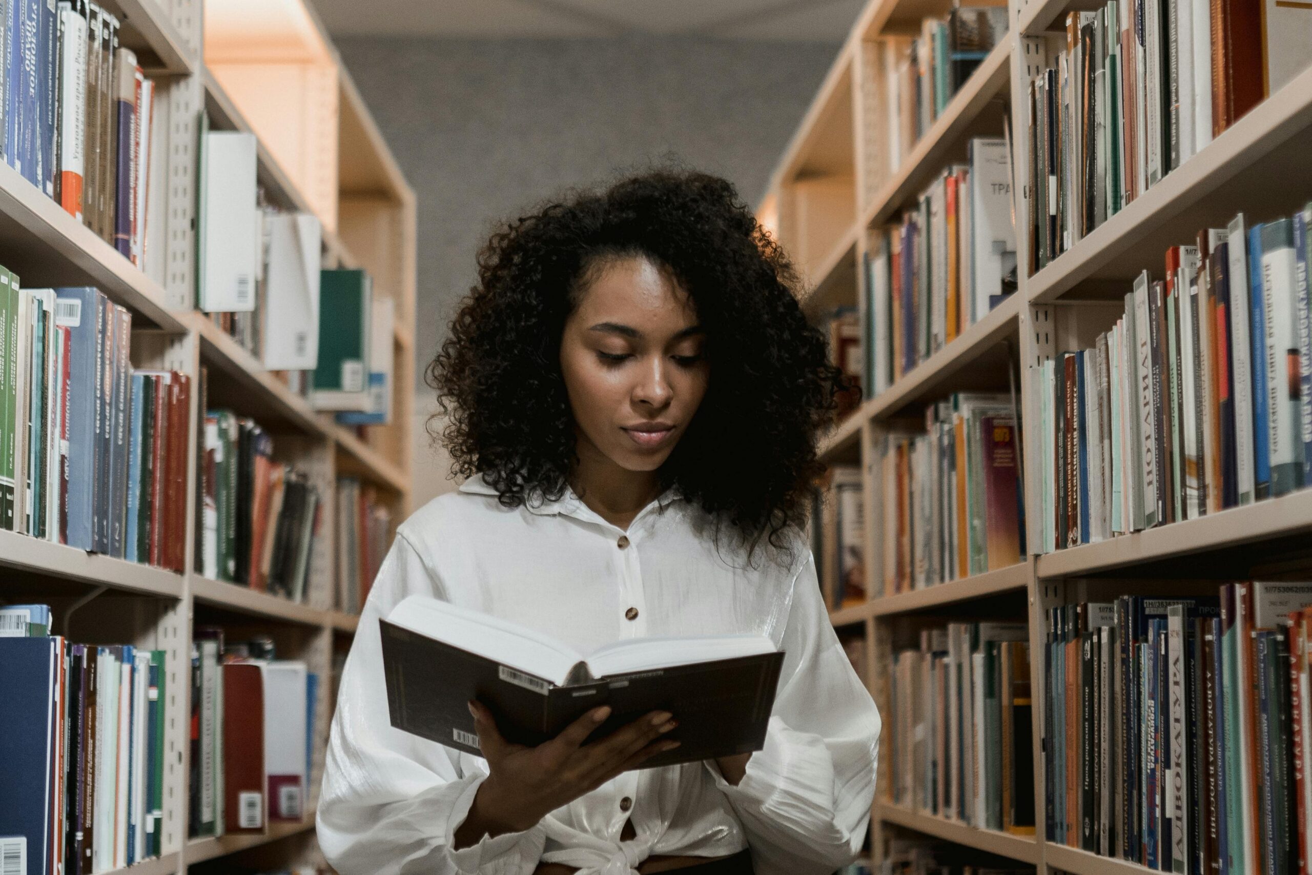 You are currently viewing Education Loan Assistance & Scholarships – Funding Your Global Dream